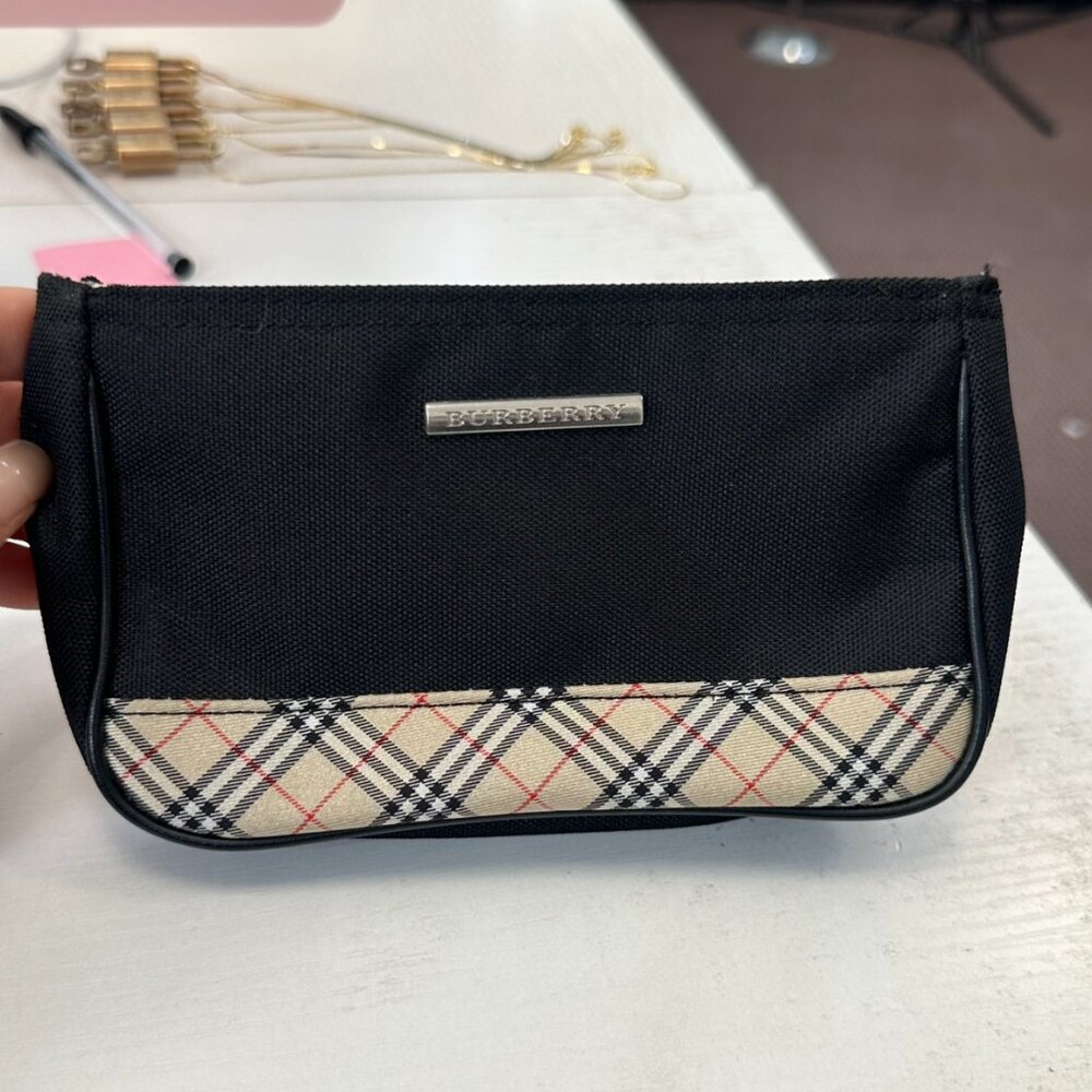 Burberry Black Nova Check Zip Pouch Sku#84564 - Picture 1 of 9